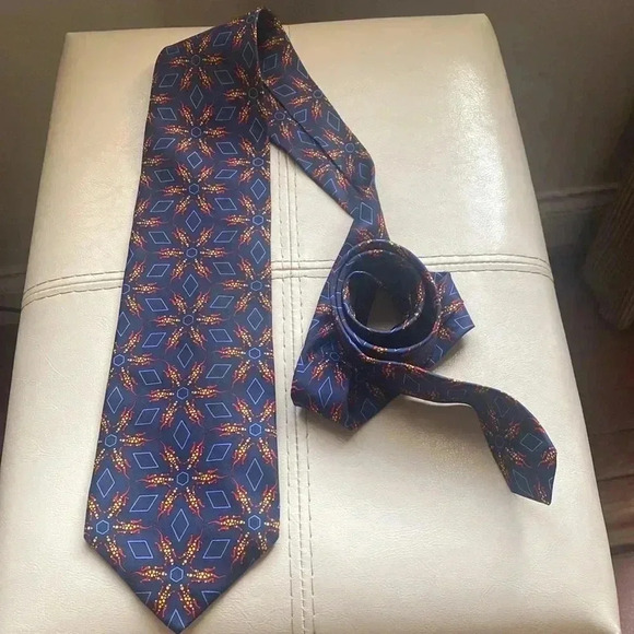 CHRISTIAN DIOR MONSIEUR Mens All Silk Tie - Picture 5 of 8